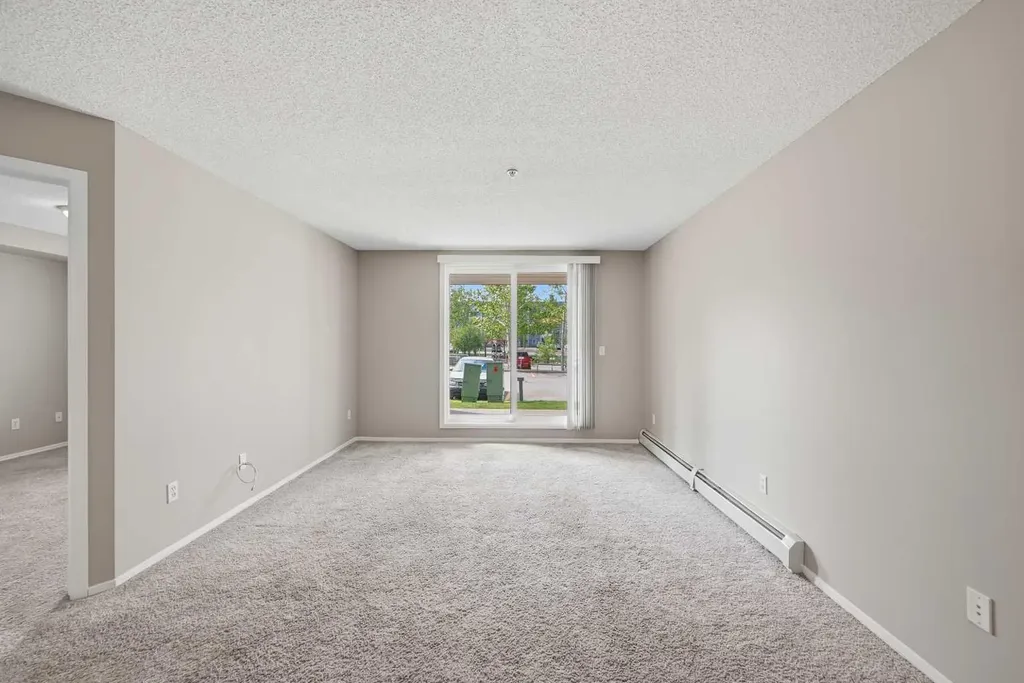 604 8 Street SW Airdrie AB T4B 2W4