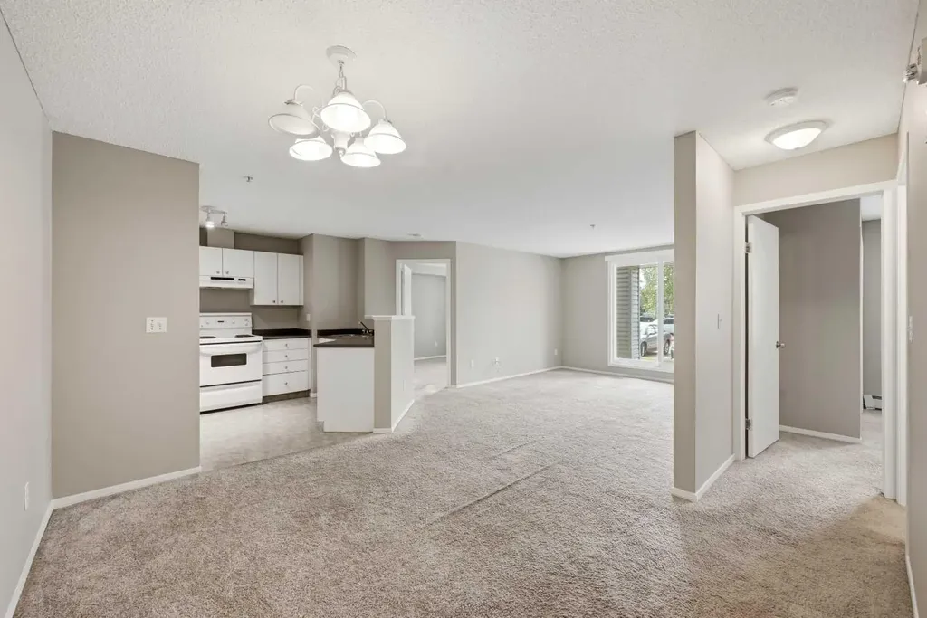 604 8 Street SW Airdrie AB T4B 2W4