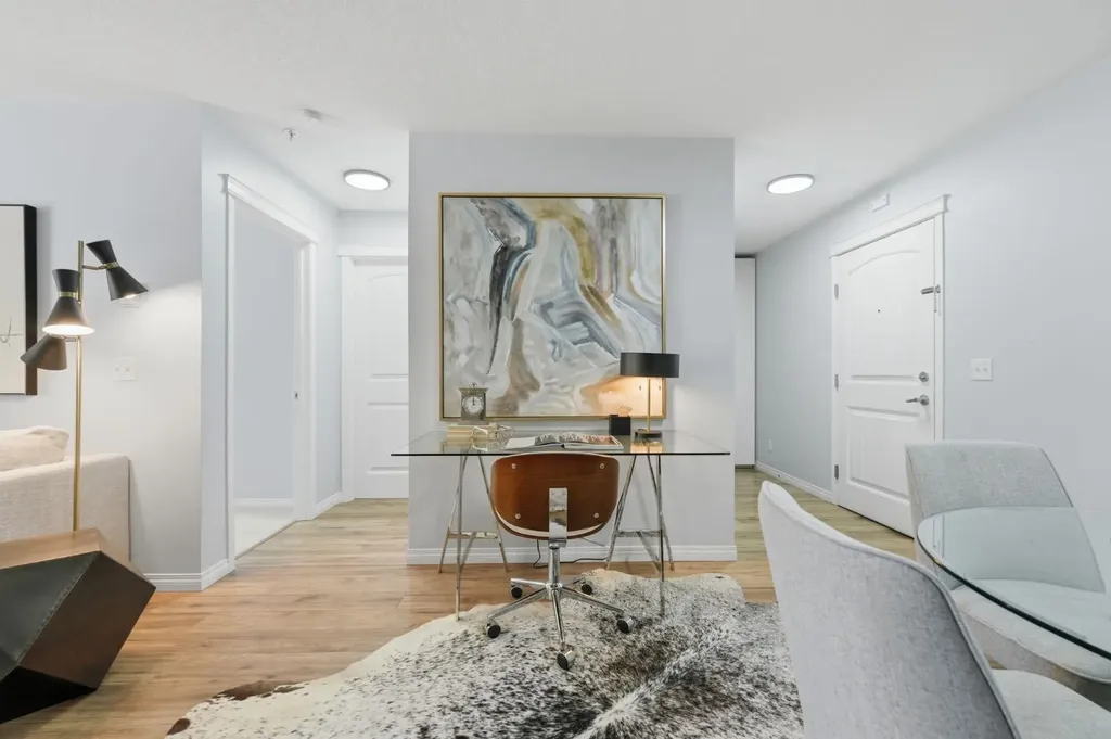 115 Prestwick Villas SE Calgary AB T2Z 0M9