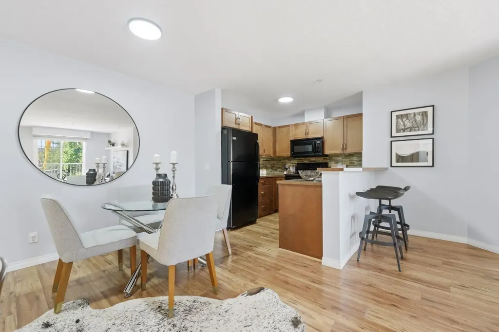 115 Prestwick Villas SE Calgary AB T2Z 0M9