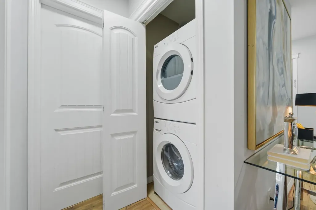 115 Prestwick Villas SE Calgary AB T2Z 0M9