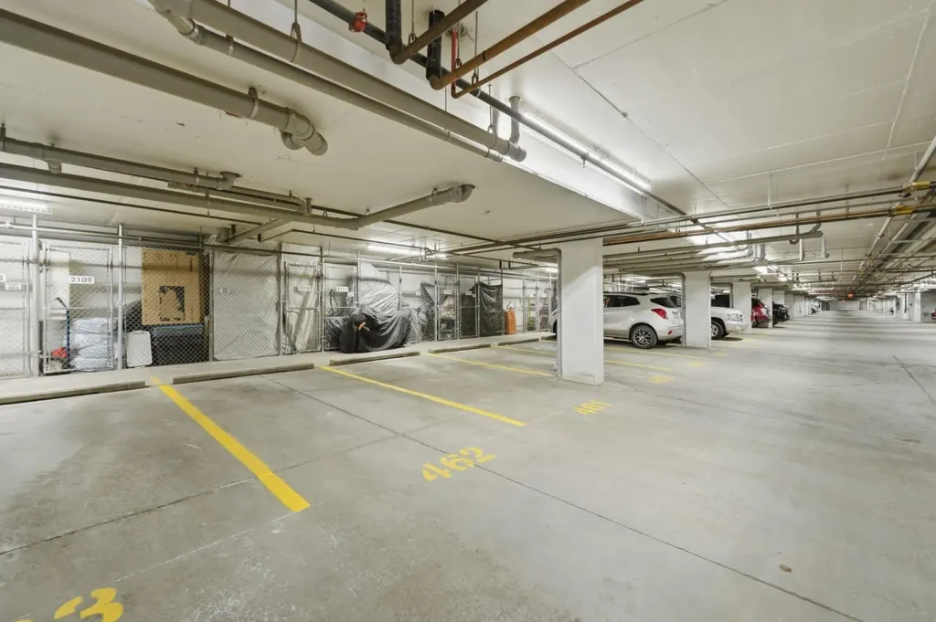 115 Prestwick Villas SE Calgary AB T2Z 0M9