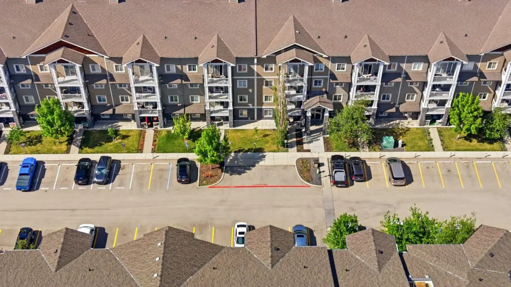 115 Prestwick Villas SE Calgary AB T2Z 0M9