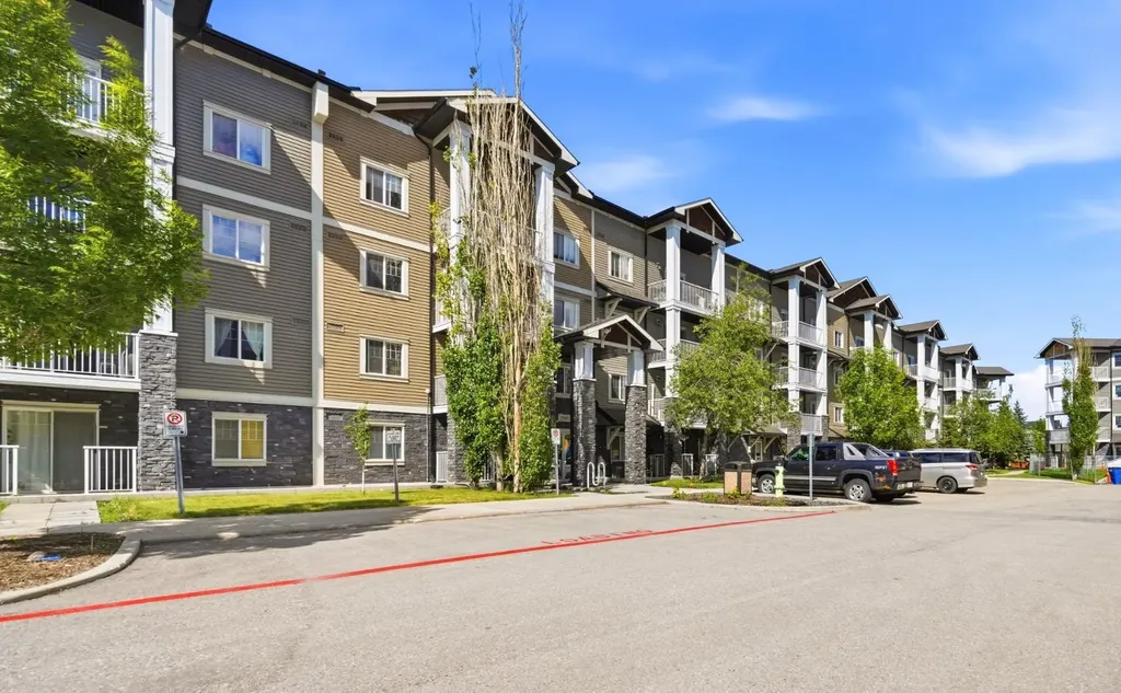 115 Prestwick Villas SE Calgary AB T2Z 0M9