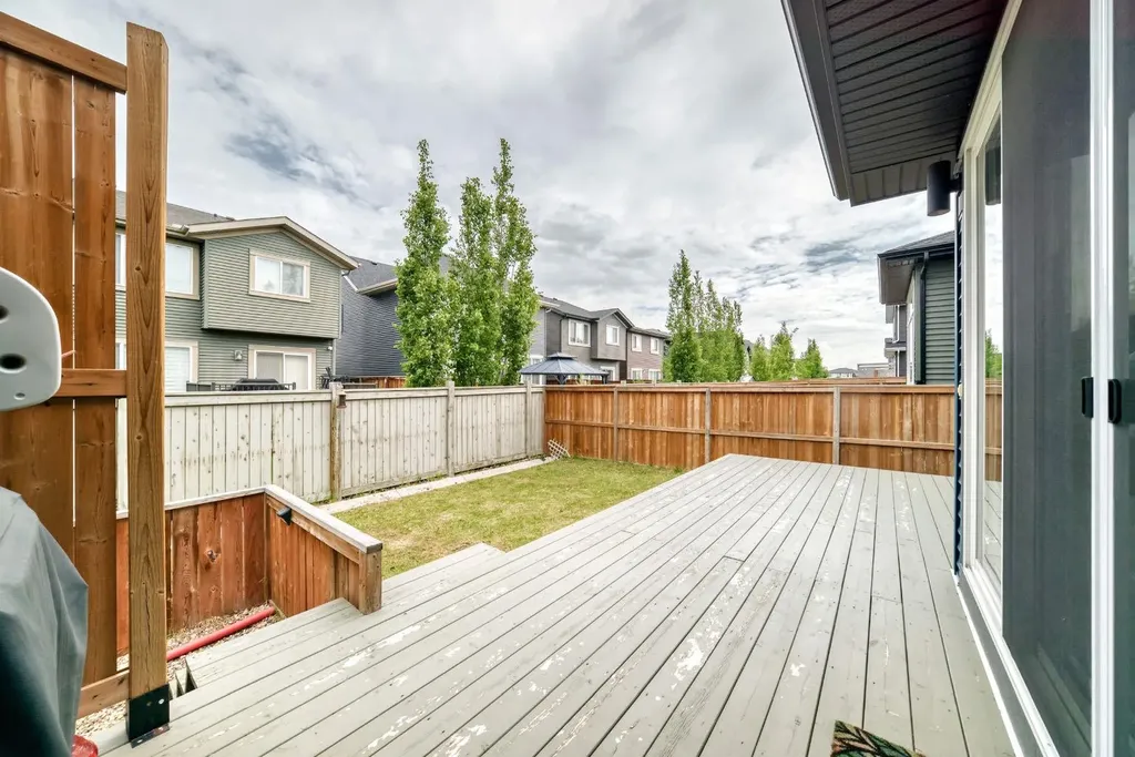 259 Kingfisher Crescent SE Airdrie AB T4A0X5
