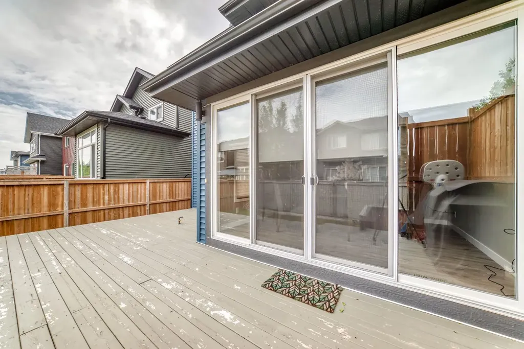 259 Kingfisher Crescent Airdrie AB T4A0X5