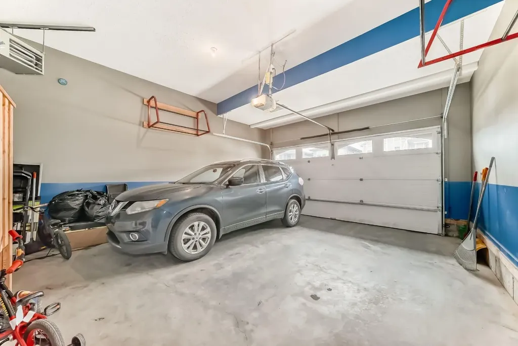 259 Kingfisher Crescent SE Airdrie AB T4A0X5