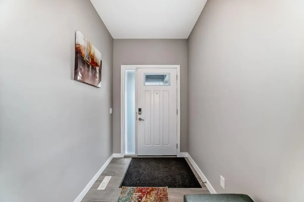 259 Kingfisher Crescent Airdrie AB T4A0X5