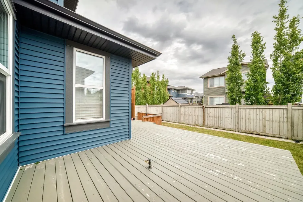 259 Kingfisher Crescent SE Airdrie AB T4A0X5