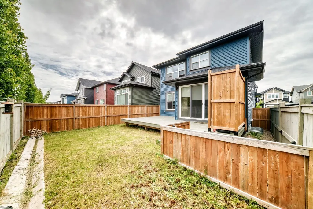 259 Kingfisher Crescent SE Airdrie AB T4A0X5