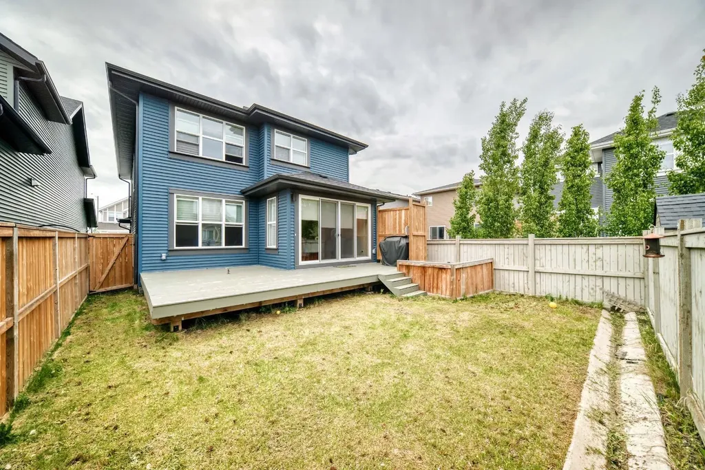 259 Kingfisher Crescent SE Airdrie AB T4A0X5