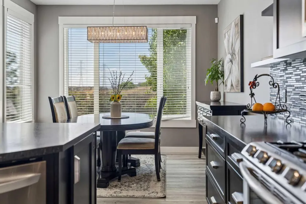117 Rainbow Falls Boulevard Chestermere AB T1X 0N6