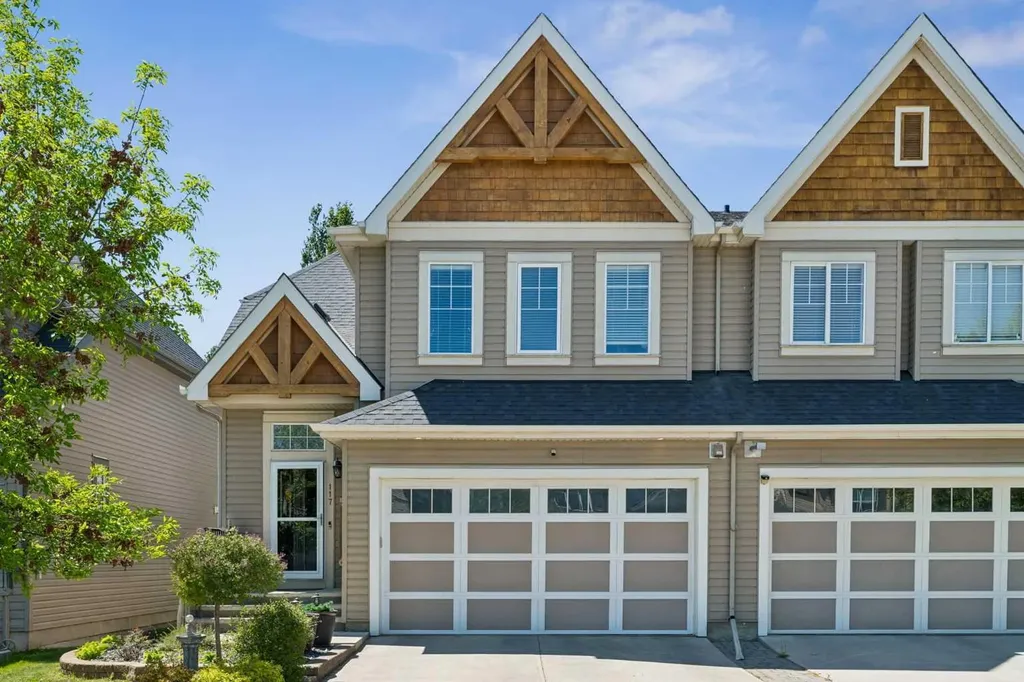 117 Rainbow Falls Boulevard Chestermere AB T1X 0N6