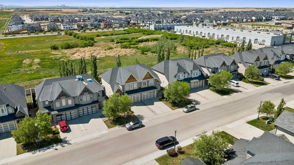117 Rainbow Falls Boulevard Chestermere AB T1X 0N6