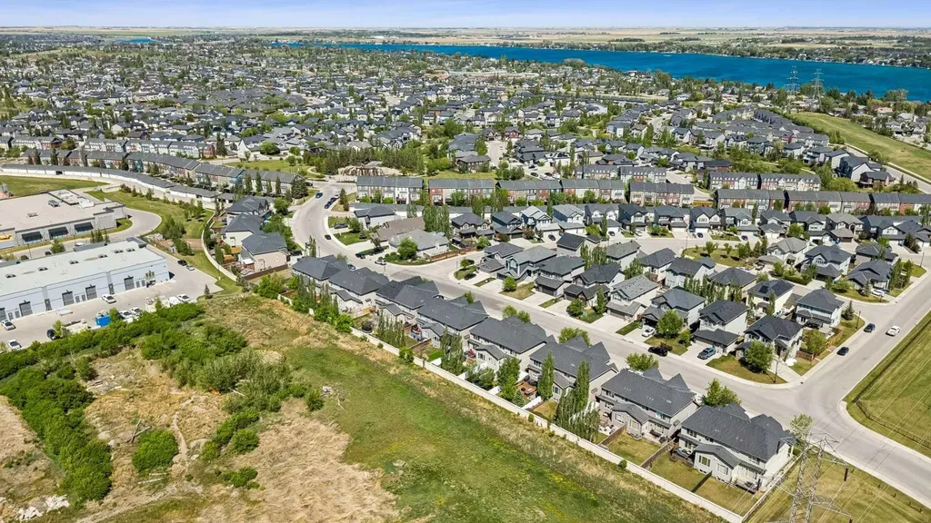 117 Rainbow Falls Boulevard Chestermere AB T1X 0N6