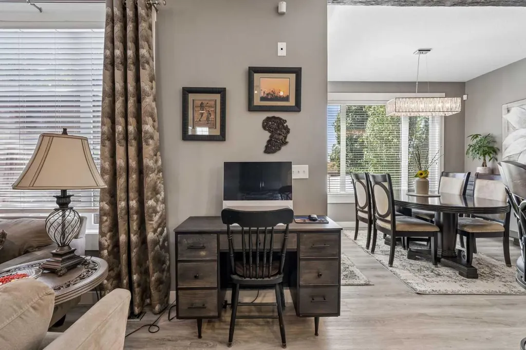 117 Rainbow Falls Boulevard Chestermere AB T1X 0N6