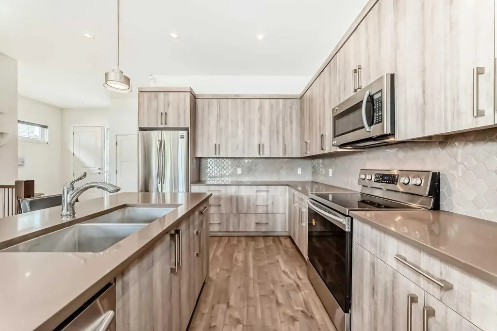 409 Edward Avenue NW Diamond Valley AB T0L2A0