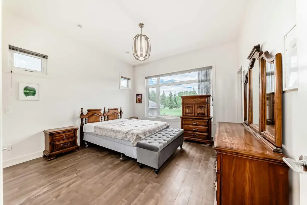 409 Edward Avenue NW Diamond Valley AB T0L2A0