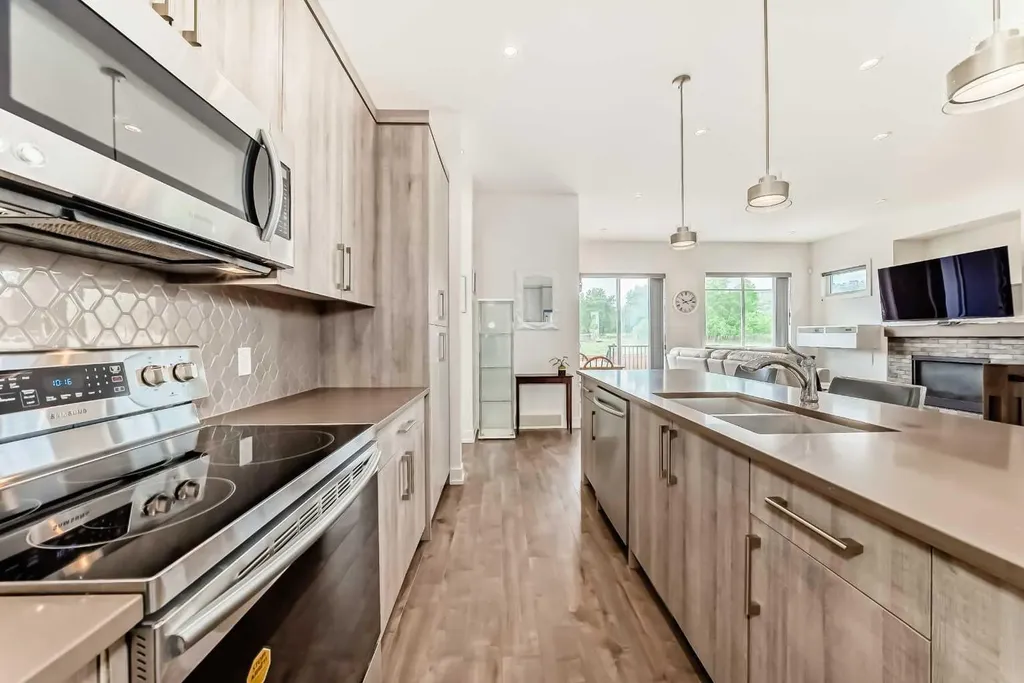 409 Edward Avenue NW Diamond Valley AB T0L2A0