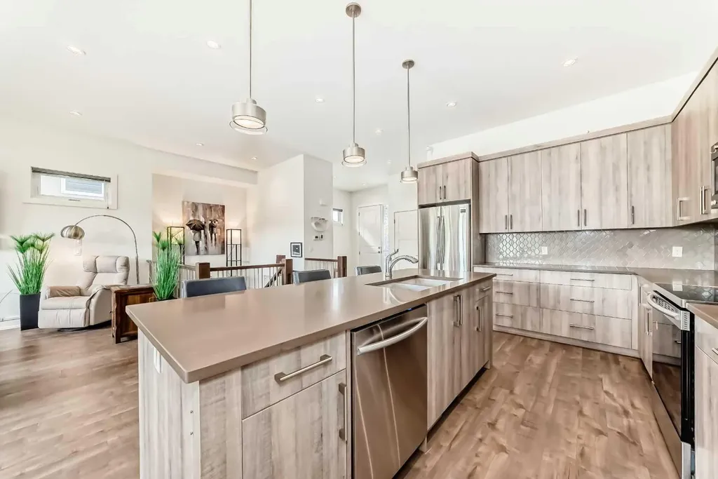 409 Edward Avenue NW Diamond Valley AB T0L2A0