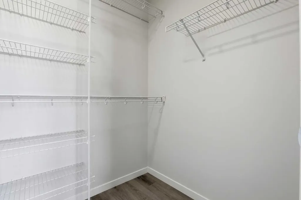352 Dawson Drive Chestermere AB T1X 2R6