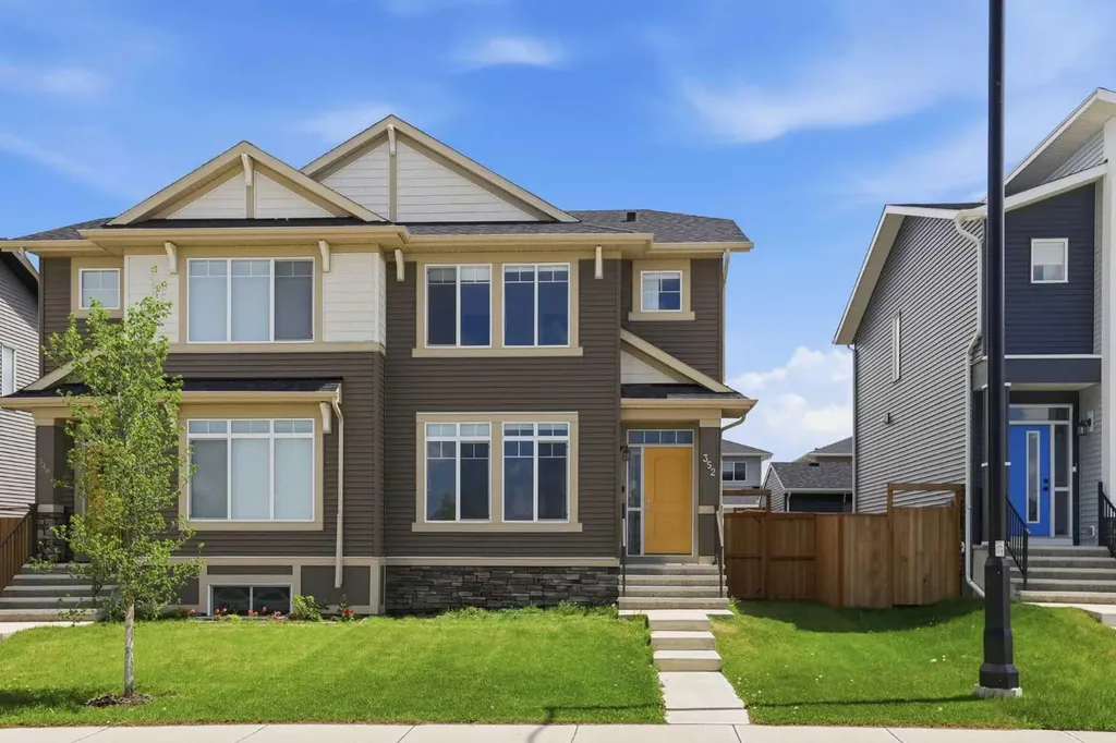 352 Dawson Drive Chestermere AB T1X 2R6