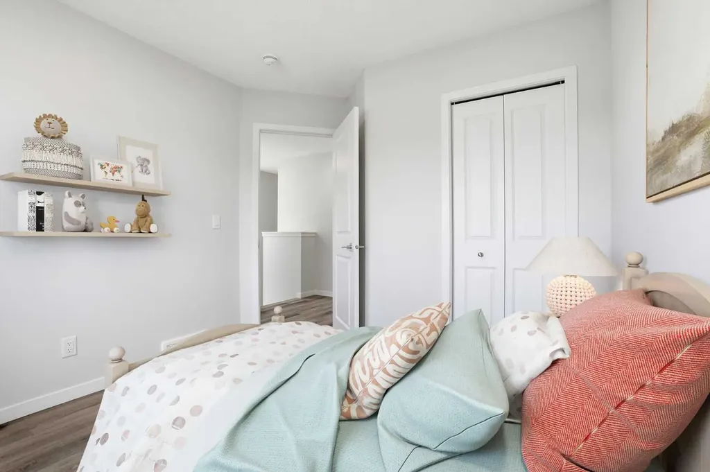 352 Dawson Drive Chestermere AB T1X 2R6