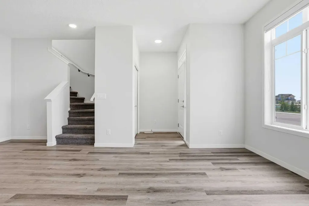 352 Dawson Drive Chestermere AB T1X 2R6