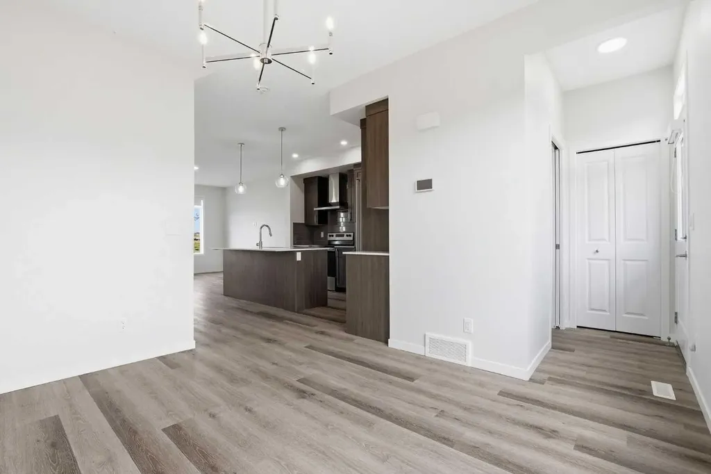 352 Dawson Drive Chestermere AB T1X 2R6