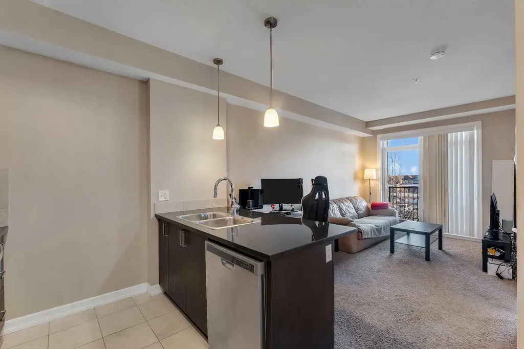 117 Copperpond Common Calgary AB T2Z 5E2
