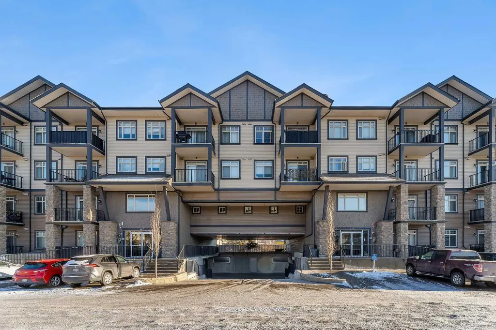 117 Copperpond Common Calgary AB T2Z 5E2