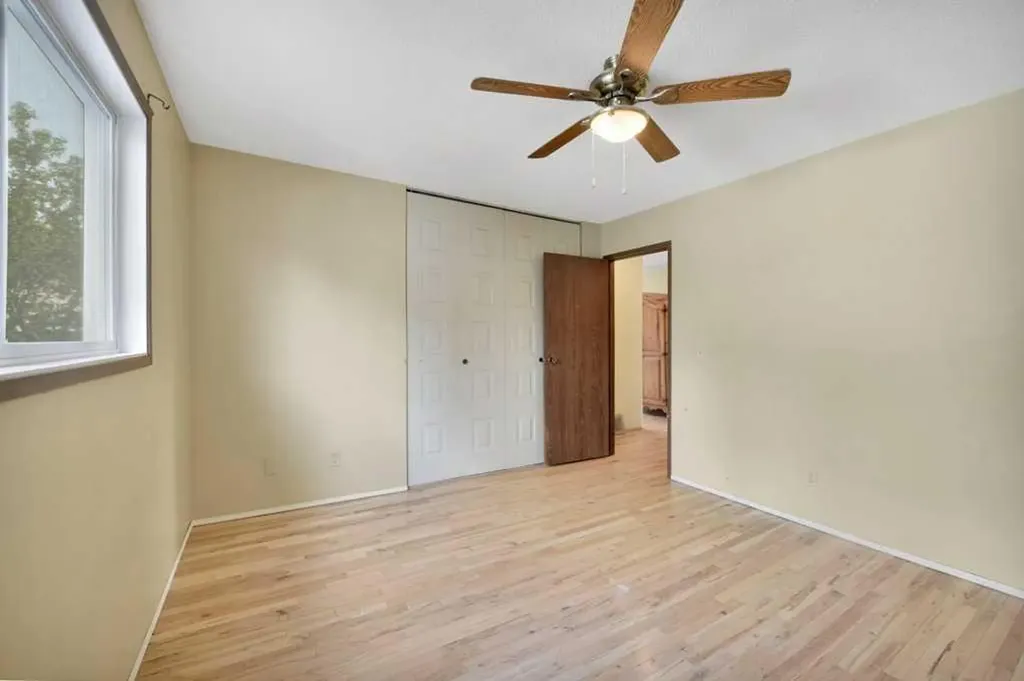 22 Blackstone Avenue Lacombe AB T4L 1P7