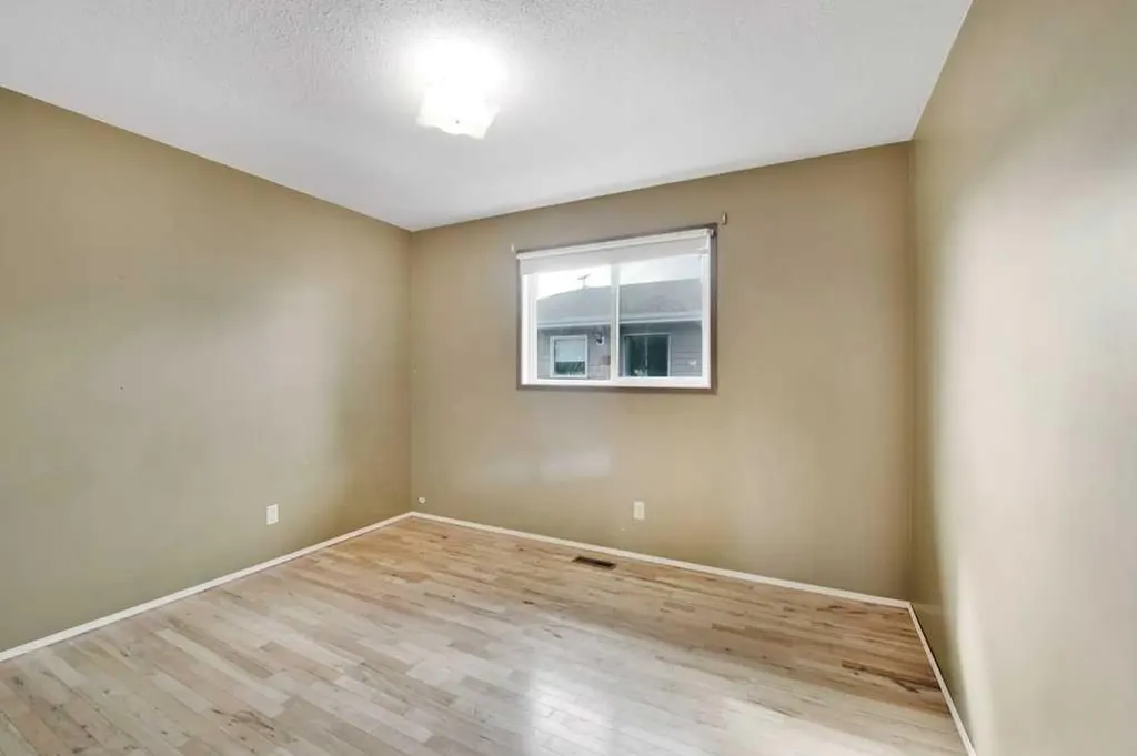 22 Blackstone Avenue Lacombe AB T4L 1P7