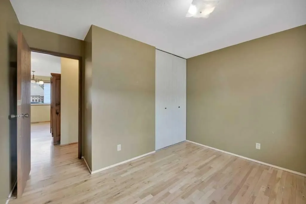 22 Blackstone Avenue Lacombe AB T4L 1P7