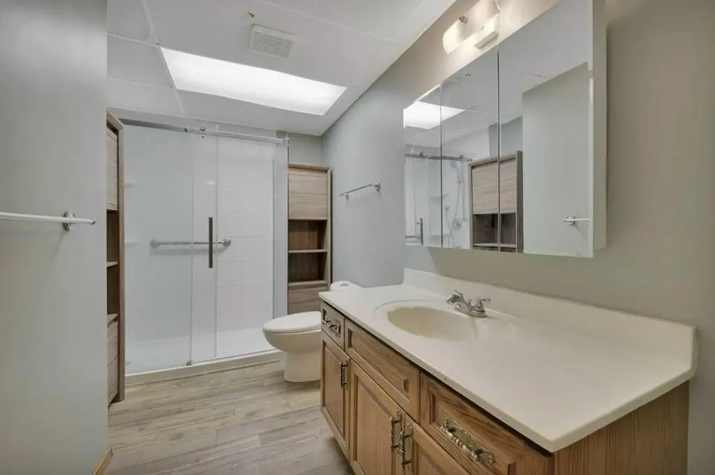 22 Blackstone Avenue Lacombe AB T4L 1P7