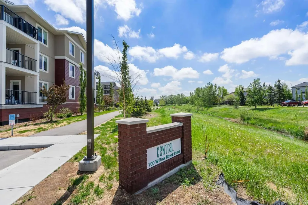 700 Willowbrook Road NW Airdrie AB T4B 0L5