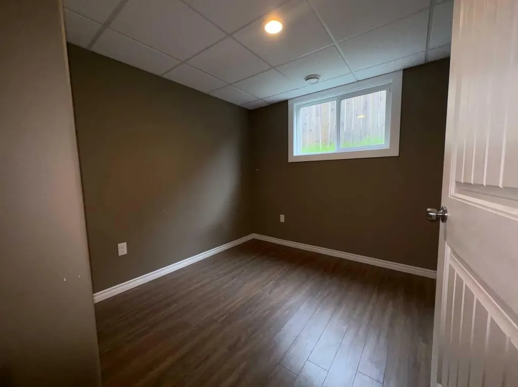 5221 15 Street Lloydminster AB T9V 0Y2