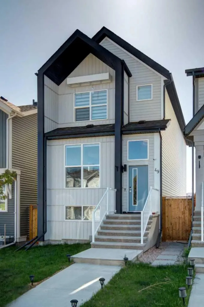 49 Heirloom Crescent SE Calgary AB T3S0H1