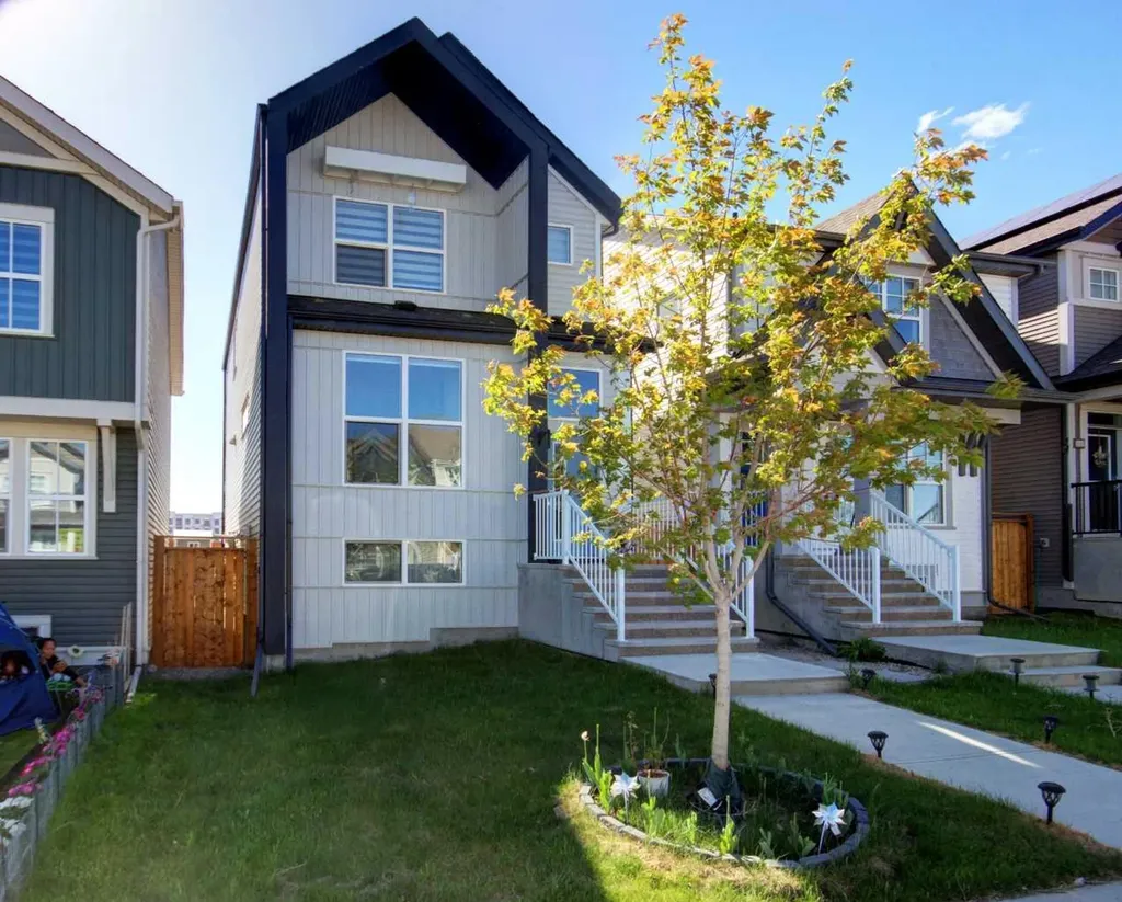 49 Heirloom Crescent SE Calgary AB T3S0H1