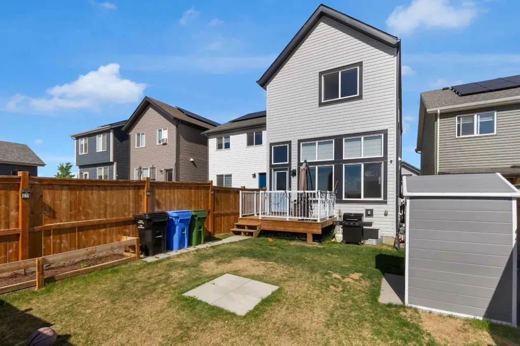 49 Heirloom Crescent SE Calgary AB T3S0H1