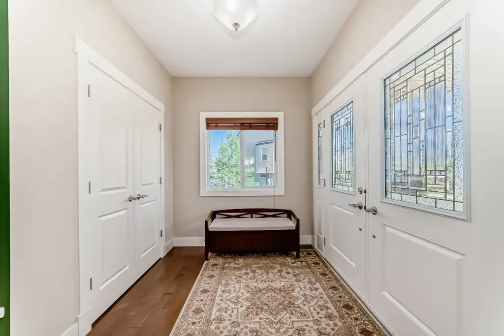 121 Drake Landing Manor Okotoks AB T1S 0E7