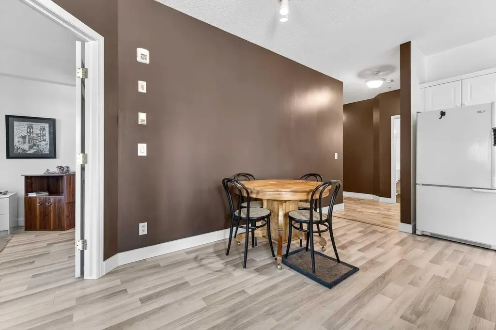 126 14 Avenue SW Calgary AB T2R0L9