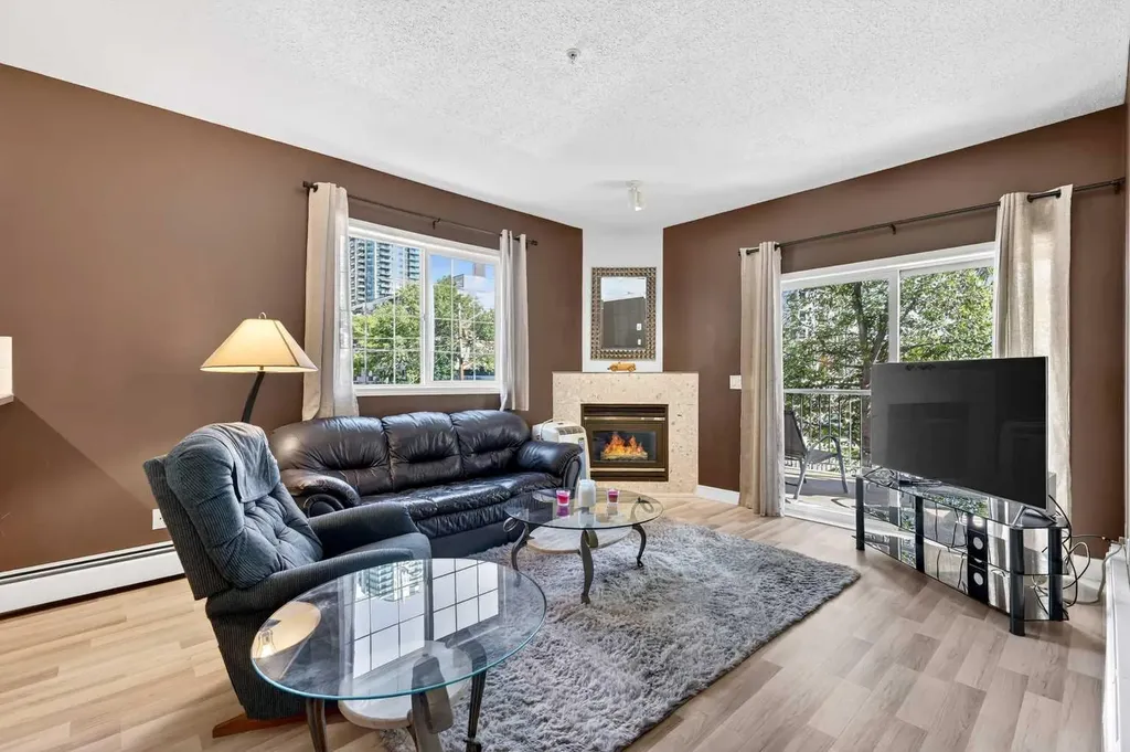 126 14 Avenue SW Calgary AB T2R0L9