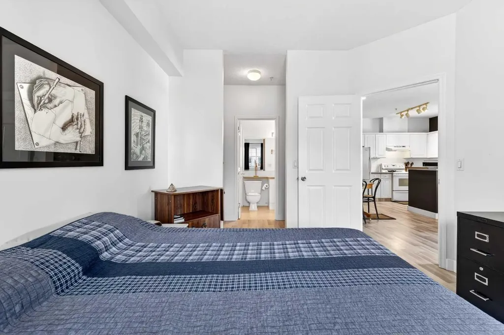 126 14 Avenue SW Calgary AB T2R0L9