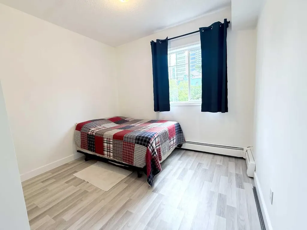 126 14 Avenue SW Calgary AB T2R0L9
