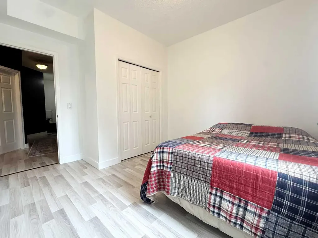 126 14 Avenue SW Calgary AB T2R0L9