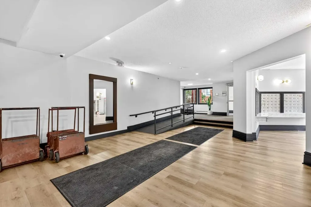 126 14 Avenue SW Calgary AB T2R0L9