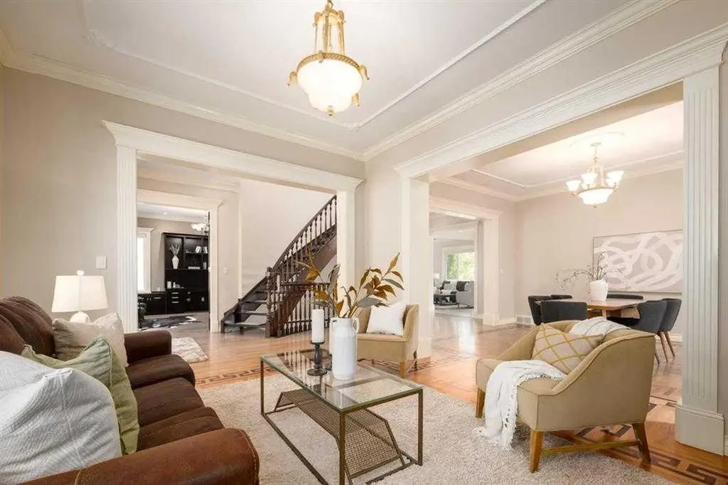57 Slopes Point SW Calgary AB T3H3Y8