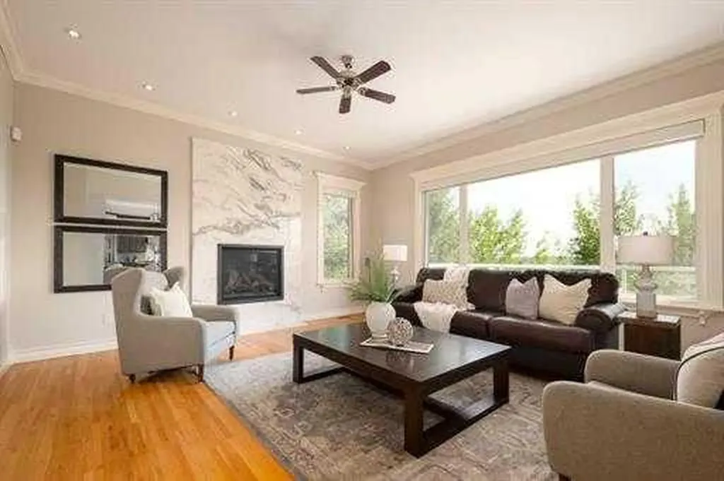 57 Slopes Point SW Calgary AB T3H3Y8