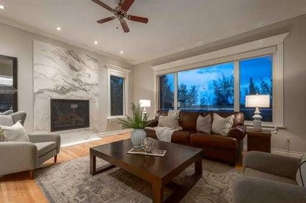 57 Slopes Point SW Calgary AB T3H3Y8